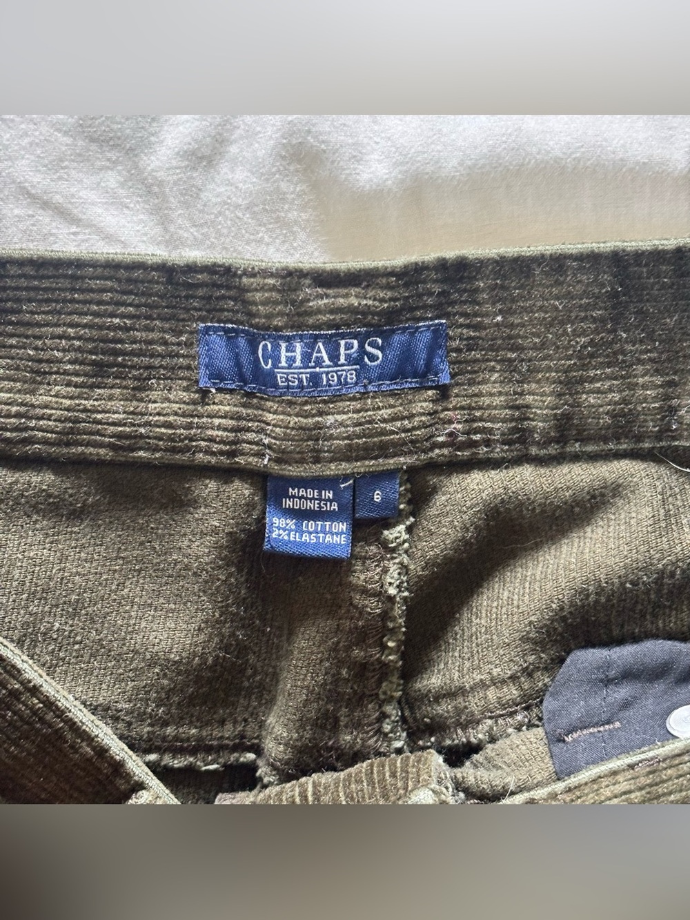 Women’s Chaps dark olive boot-cut cords - Picture 4 of 8
